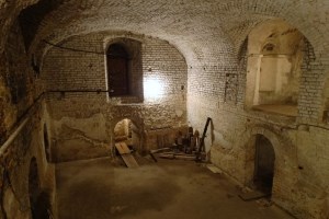 Підземелля Петропавлівського костелу, Луцьк
